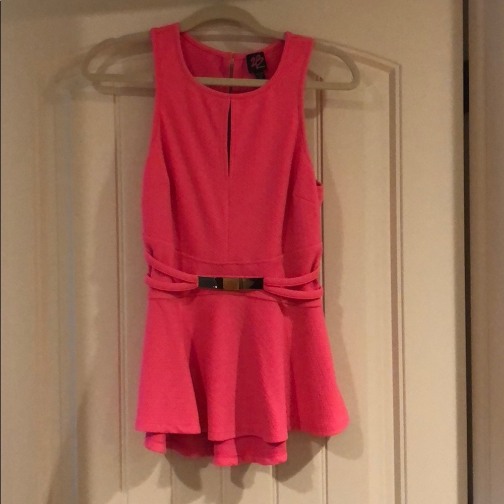 💕Hot pink peplum top💕 2b by BEBE